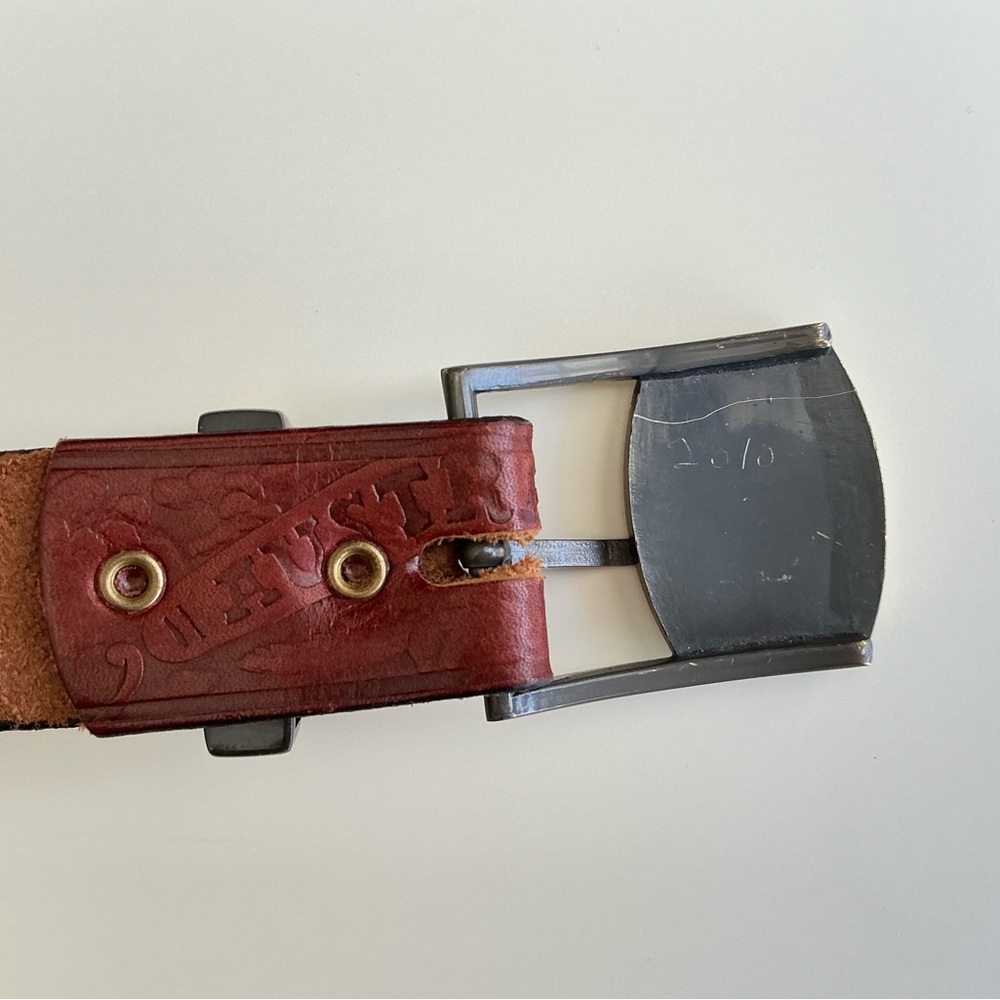 Australia Brown Embossed 100 Leather Solid brass Buckle 42 105 Western Statement - Picture 4 of 11